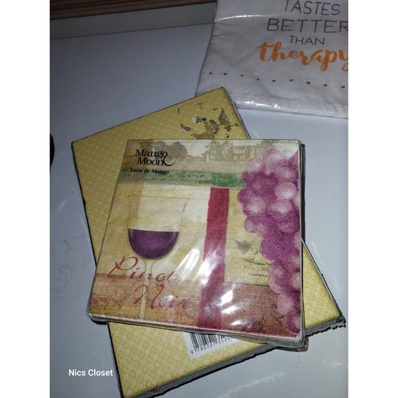 Wine Lovers Set Gift Tags Hand Towel Napkins Wine Markers Cocktail Shaker - Picture 8 of 10